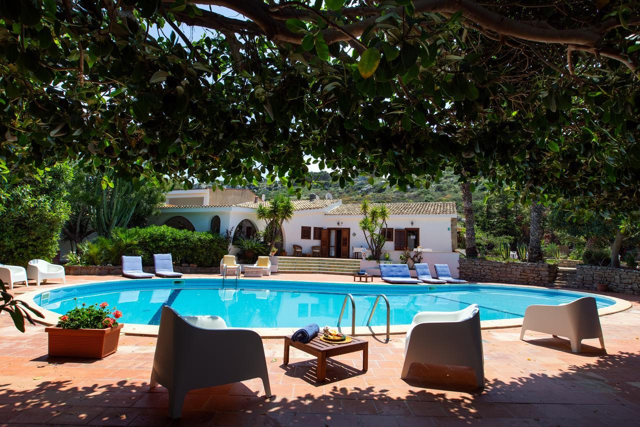 Отель Relais Le Nereidi Сан-Вито-Ло-Капо Экстерьер фото